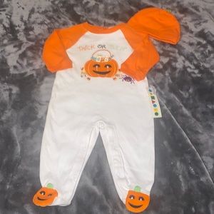 Mayfair nwt Halloween trick or treat outfit size 3/6m